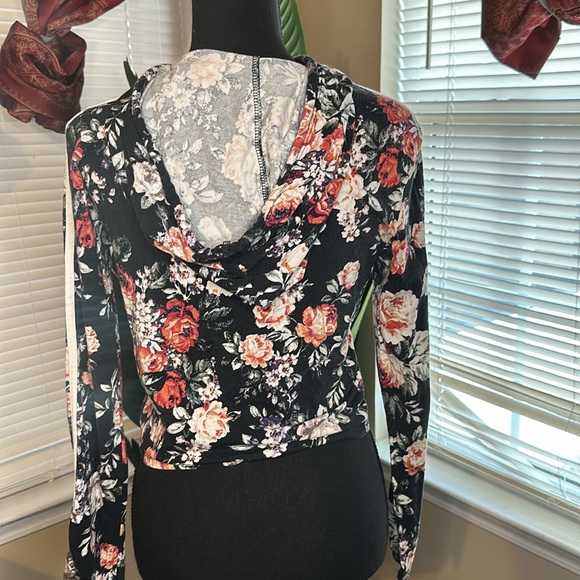 2-piece outfit - Picture 2 of 7